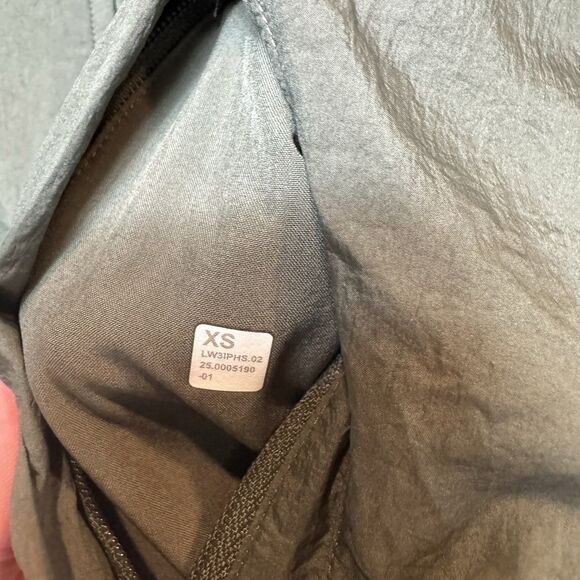 Lululemon Color Block Nylon Collared Jacket Retro Army Green/Black Size XS NWT - Picture 8 of 11